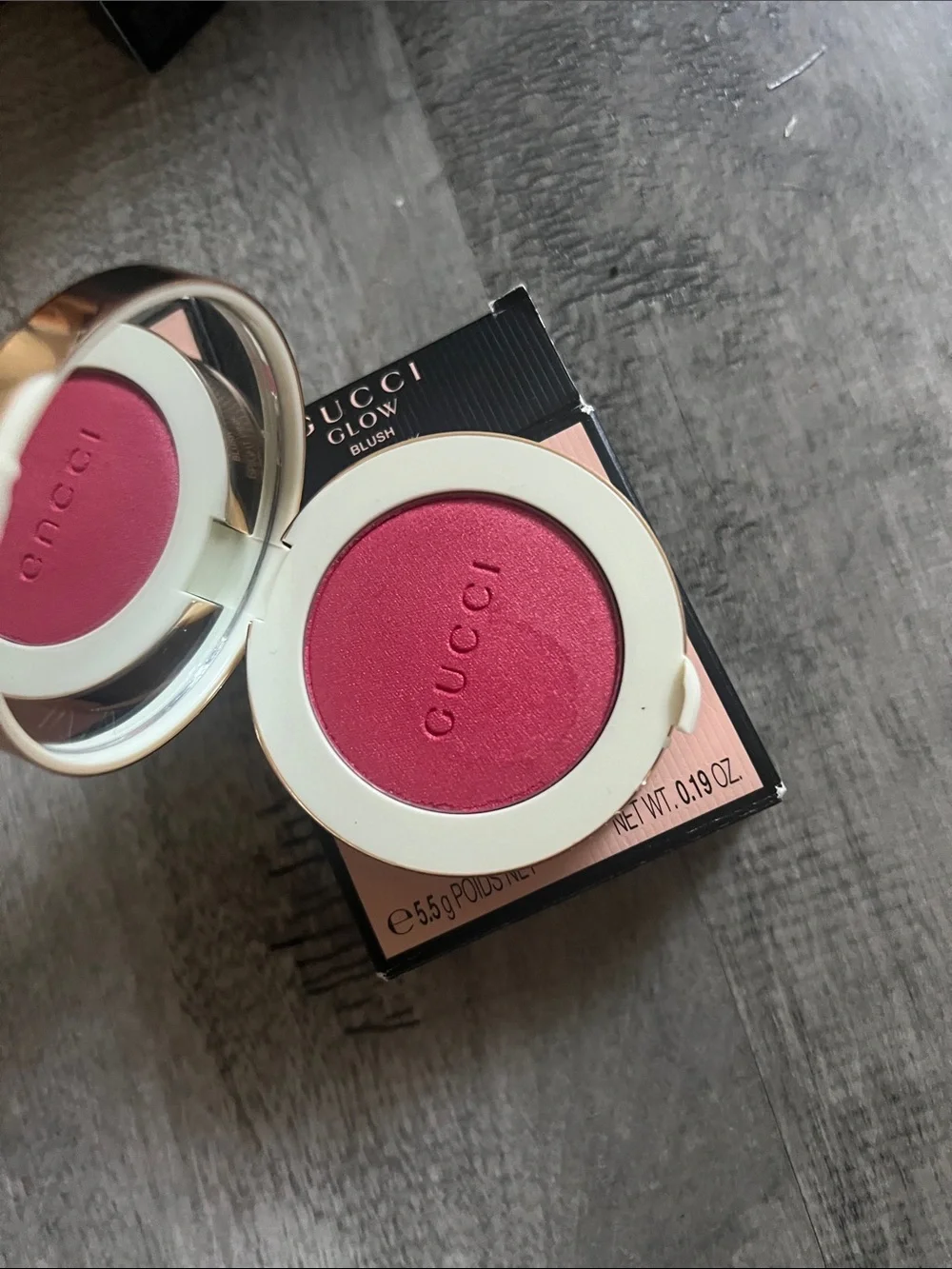Gucci Blush Compact - bright Pink 04